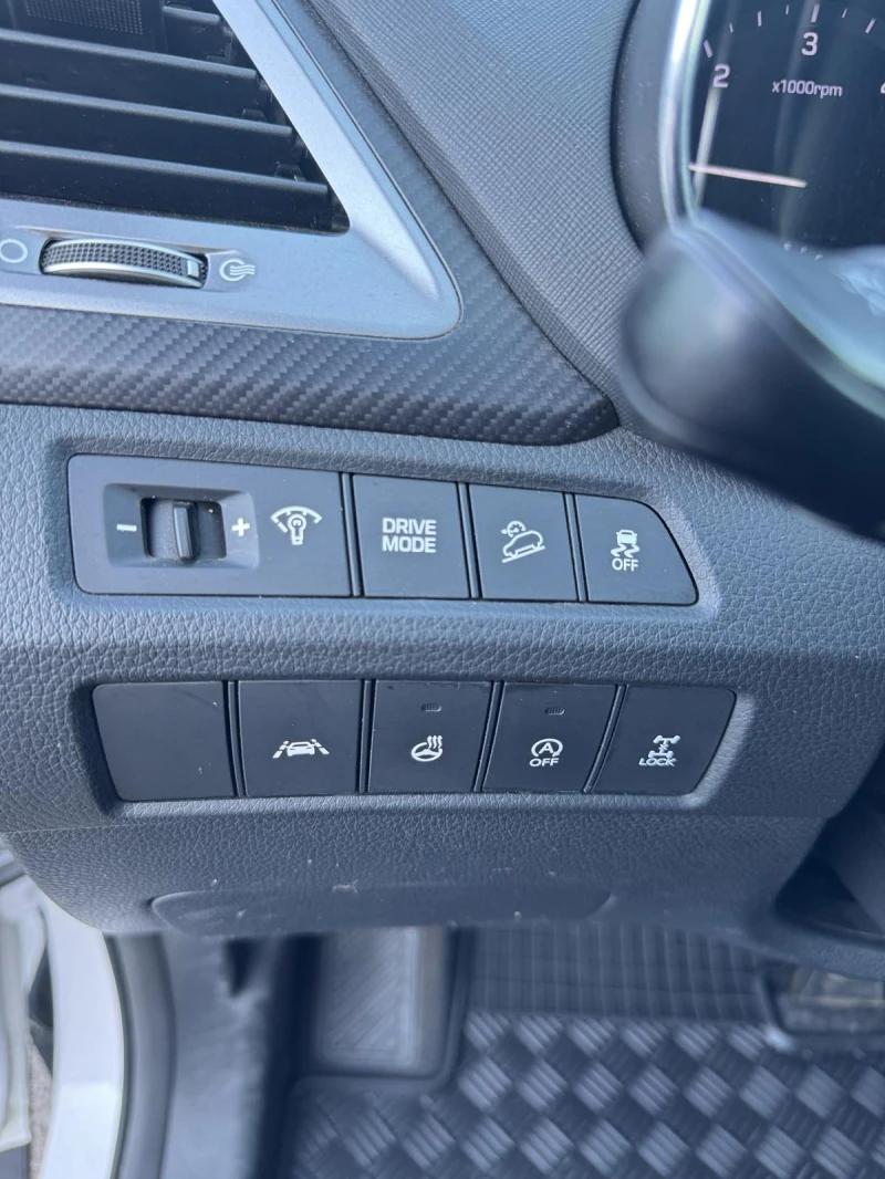 Hyundai Santa fe 2.2 CRDi Premium 4WD, снимка 12 - Автомобили и джипове - 51523090