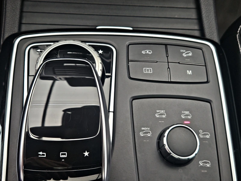 Mercedes-Benz GLE 350 AMG/SHADOW LINE/GERMANY/CAMERA/CAR PLAY/AIRMAT/LIZ, снимка 12 - Автомобили и джипове - 51748238