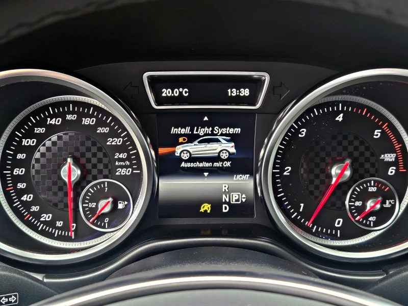 Mercedes-Benz GLE 350 AMG/SHADOW LINE/GERMANY/CAMERA/CAR PLAY/AIRMAT/LIZ, снимка 10 - Автомобили и джипове - 51748238