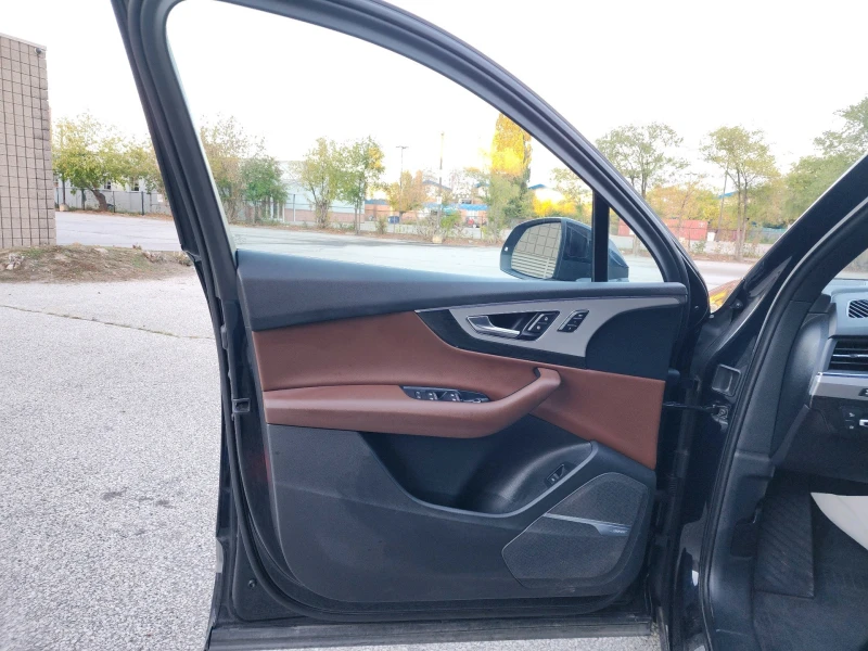 Audi Q7 TECHNIK* S-LINE* MATRIX* DIGITAL* BOSE* ОБДУХ* PAN, снимка 12 - Автомобили и джипове - 52374544