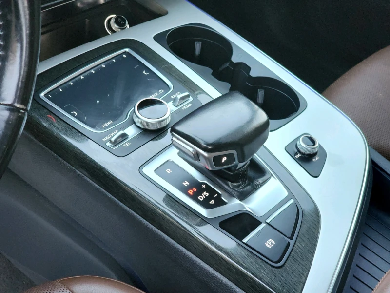 Audi Q7 TECHNIK* S-LINE* MATRIX* DIGITAL* BOSE* ОБДУХ* PAN, снимка 11 - Автомобили и джипове - 52374544