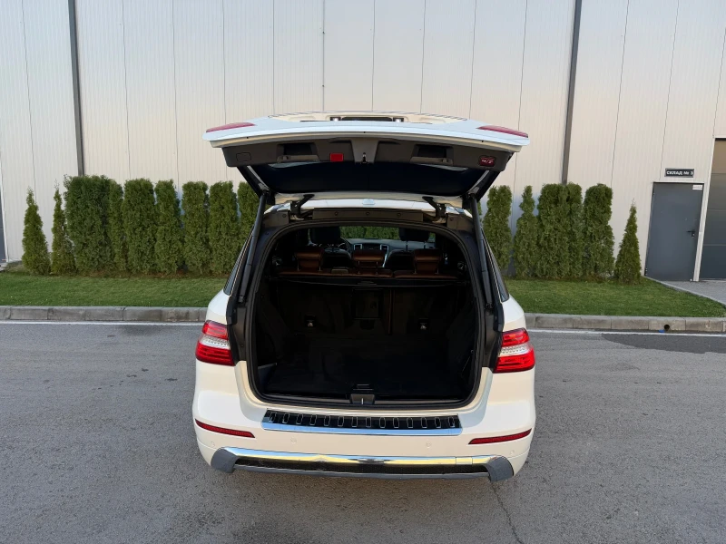 Mercedes-Benz ML 350 cdi* AMG* Designo* Обдухване* Перла* ЛИЗИНГ* , снимка 16 - Автомобили и джипове - 52827563