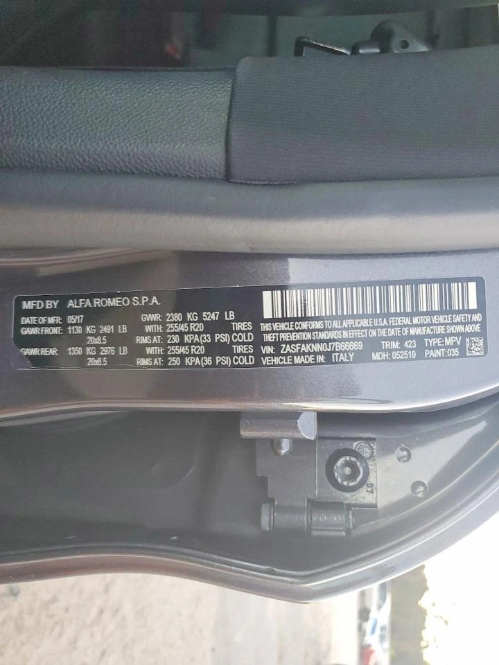 Alfa Romeo Stelvio 2l Ti Sport, снимка 13 - Автомобили и джипове - 53612115