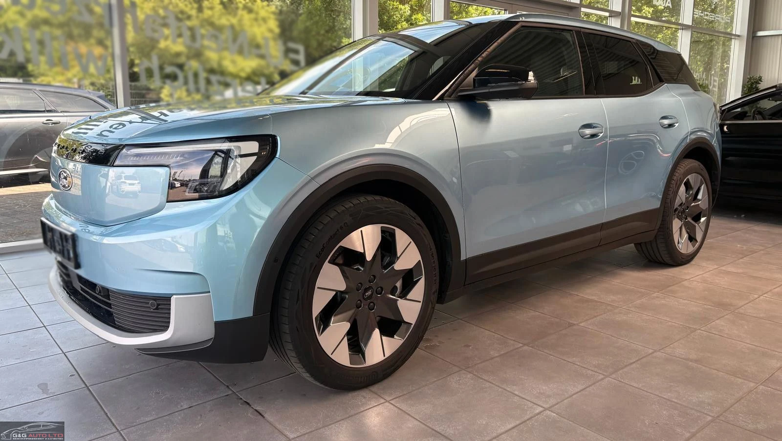 Ford Explorer PREMIUM/286HP/RWD/AMBI/CARPLAY/KLESS/PANO/156f, снимка 1