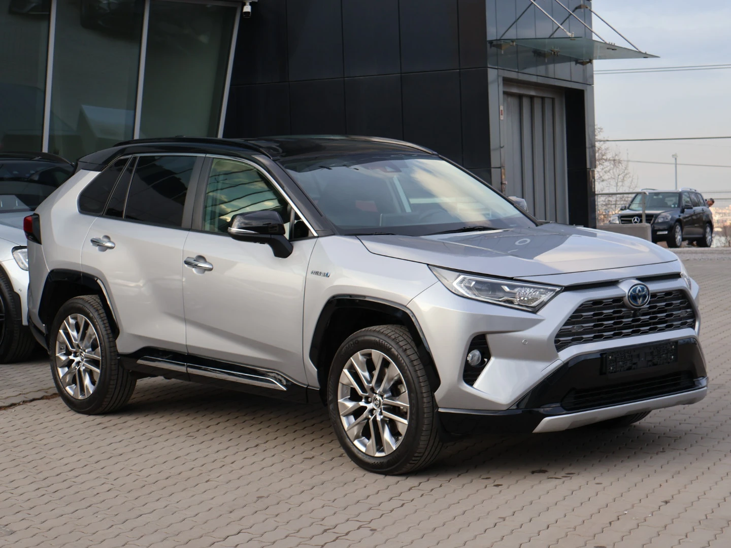 Toyota Rav4 2021/BI-TON/4X4/JBL/КОЖЕН САЛОН/КАМЕРА 360/ПОДГРЕВ - изображение 3