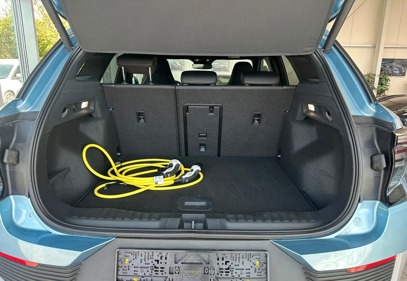 Ford Explorer PREMIUM/286HP/RWD/AMBI/CARPLAY/KLESS/PANO/156f - изображение 7