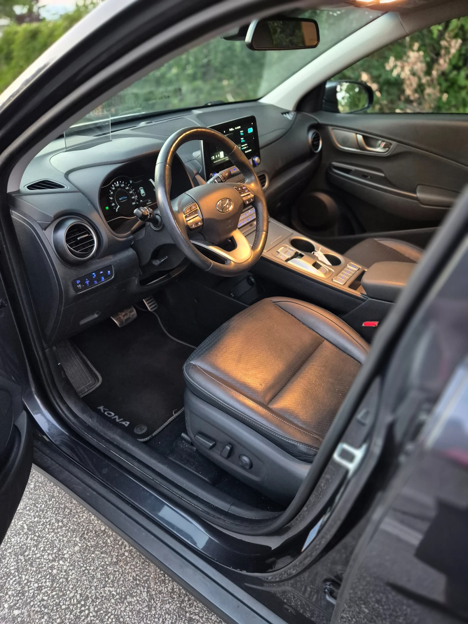 Hyundai Kona 64 kWh/ Premium/204кс/20г/Термо помпа - изображение 9