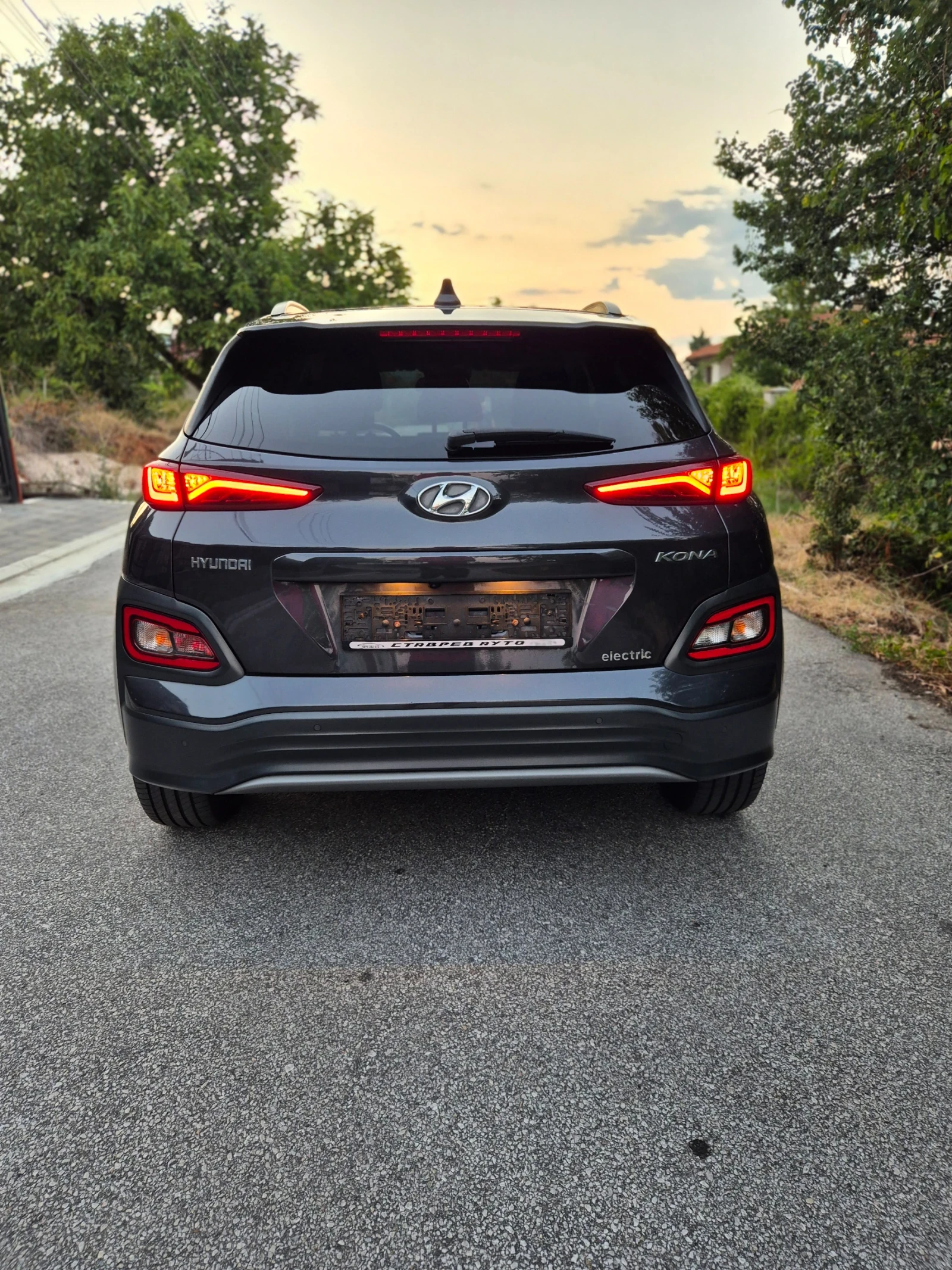 Hyundai Kona 64 kWh/ Premium/204кс/20г/Термо помпа - изображение 6