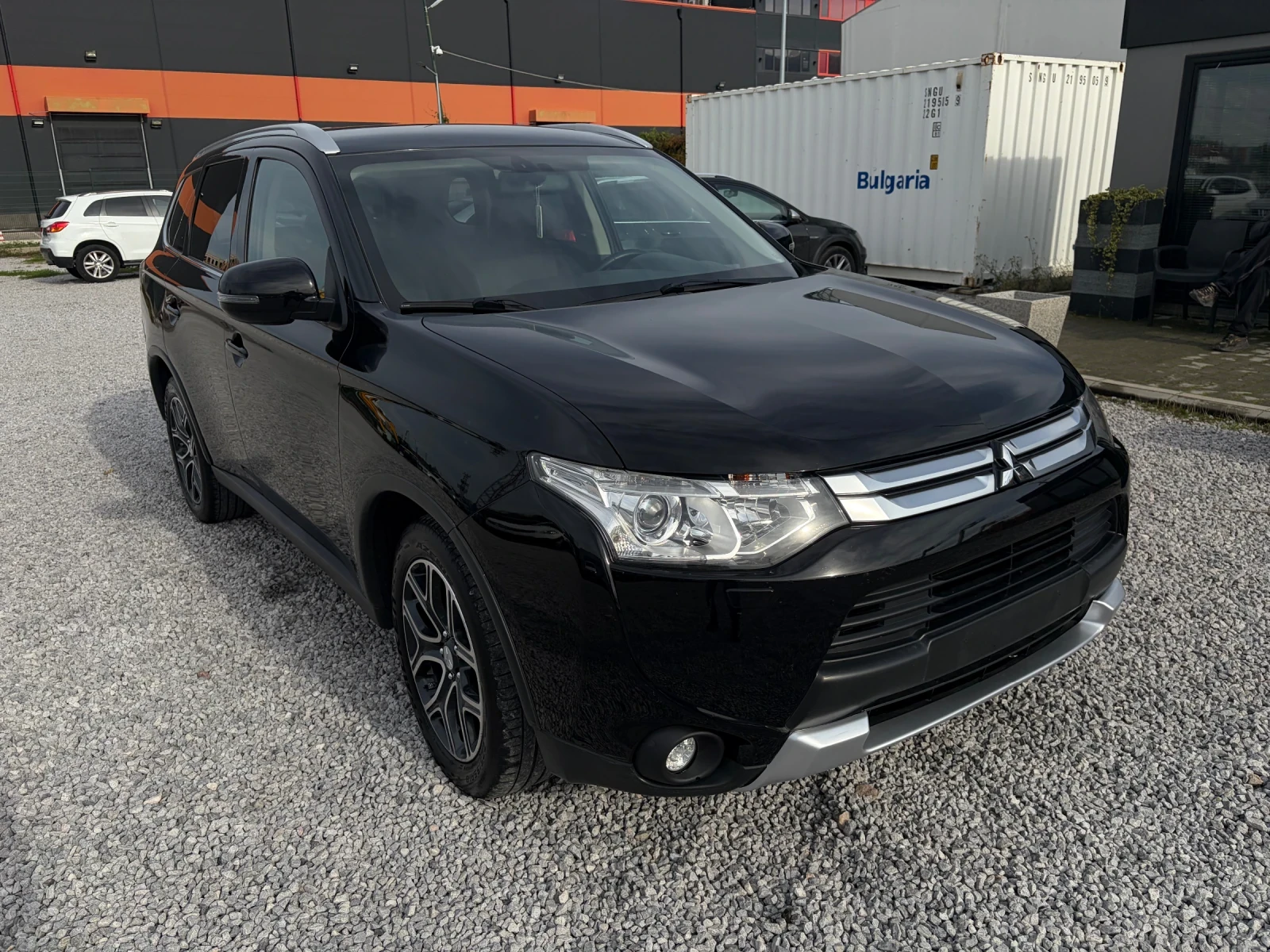 Mitsubishi Outlander 22 DID-150k.c. 4WD, Автоматик, 6+ 1МЕСТА - изображение 6