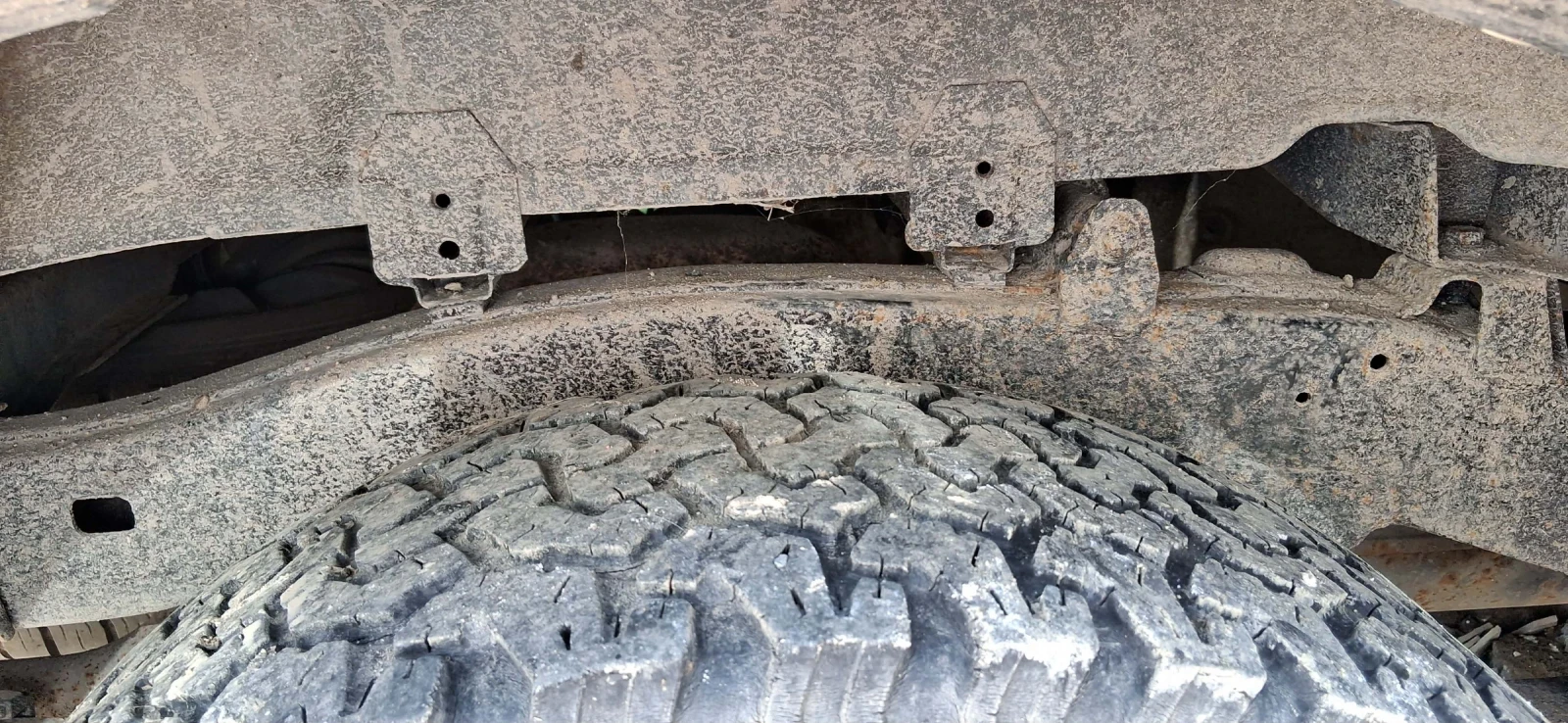 Toyota Hilux 3.0 Invincible, снимка 15 - Автомобили и джипове - 55906730