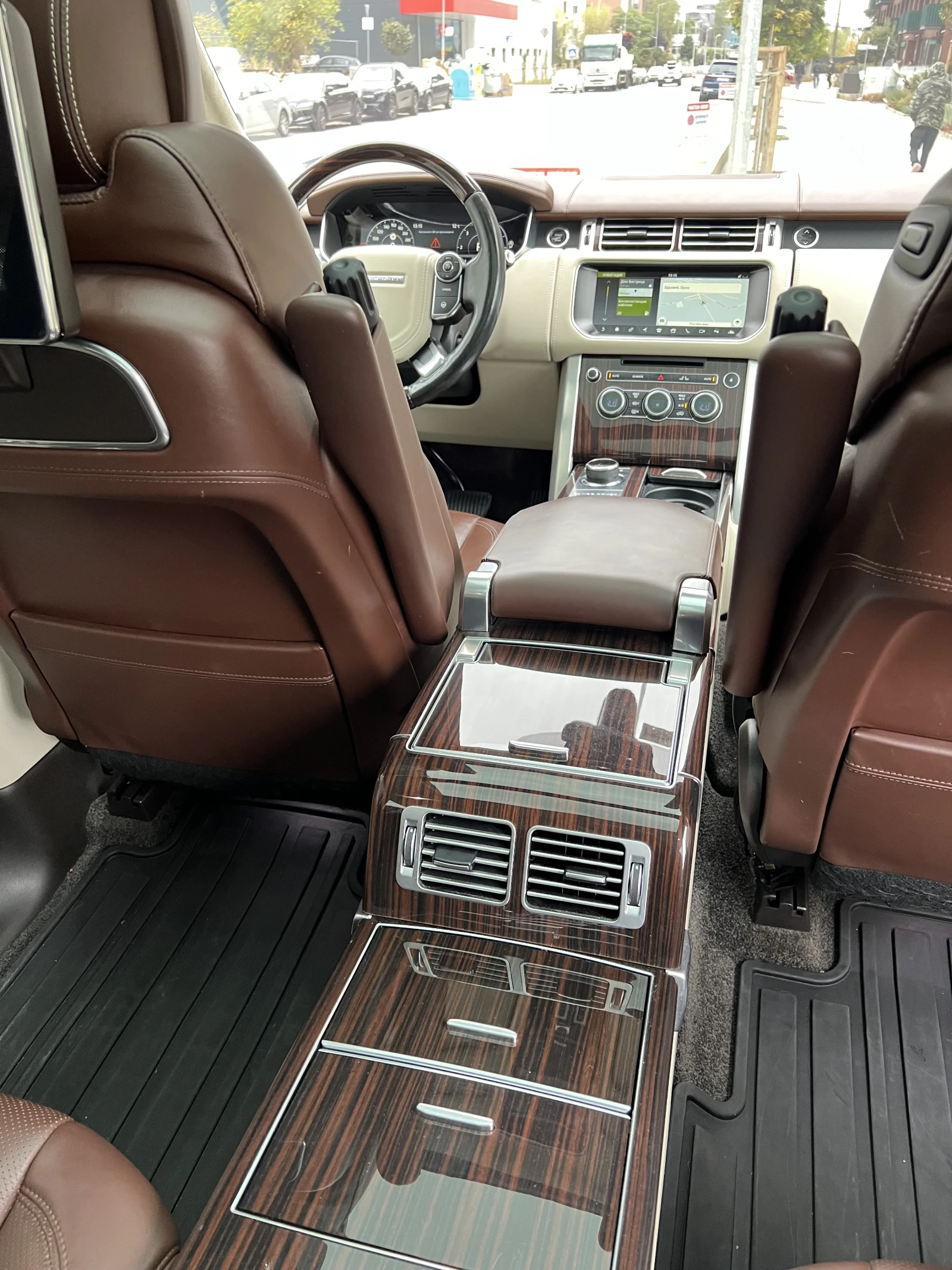 Land Rover Range rover Autobiography LWB, снимка 7 - Автомобили и джипове - 55449836