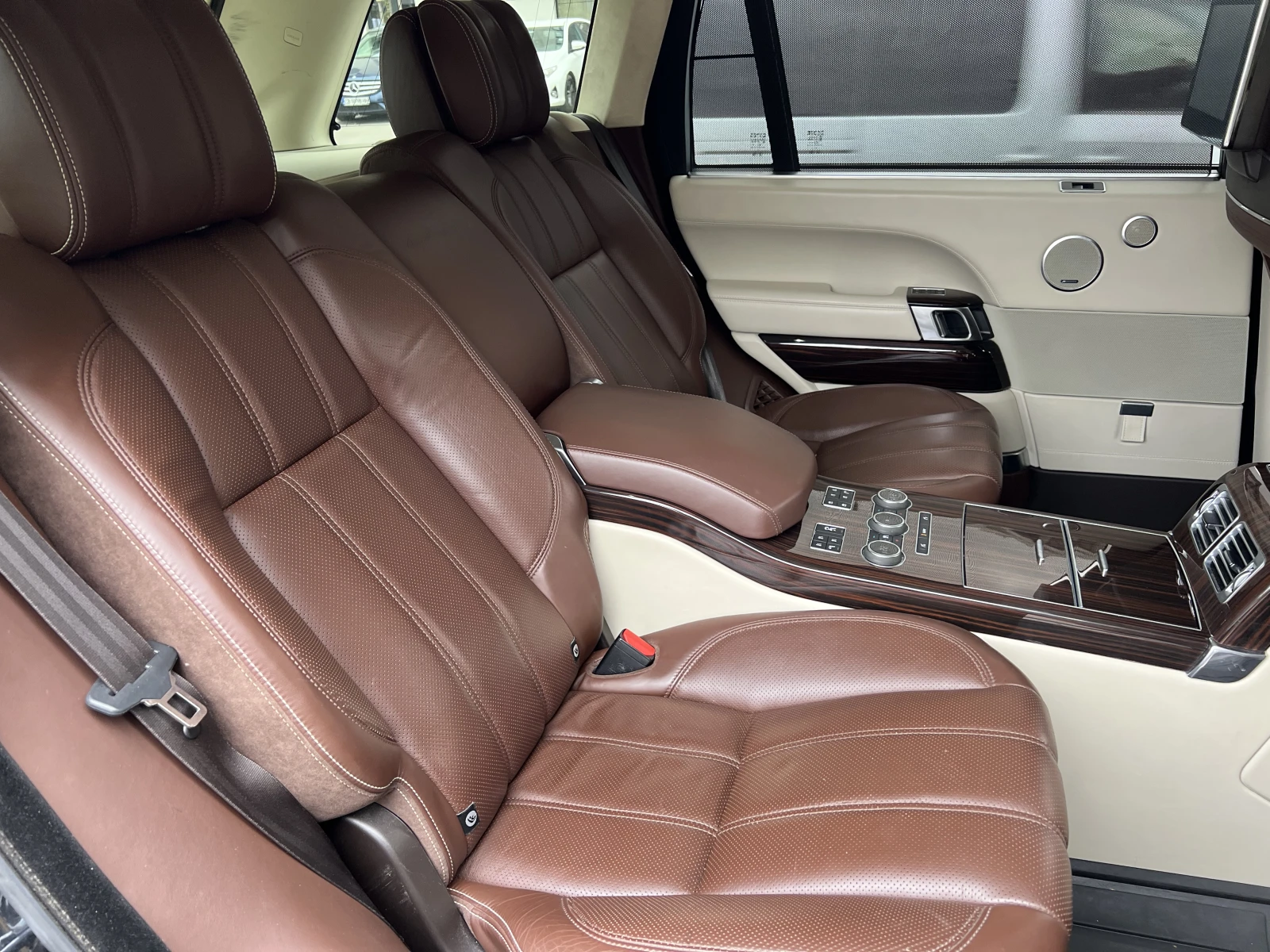 Land Rover Range rover Autobiography LWB, снимка 6 - Автомобили и джипове - 55449836