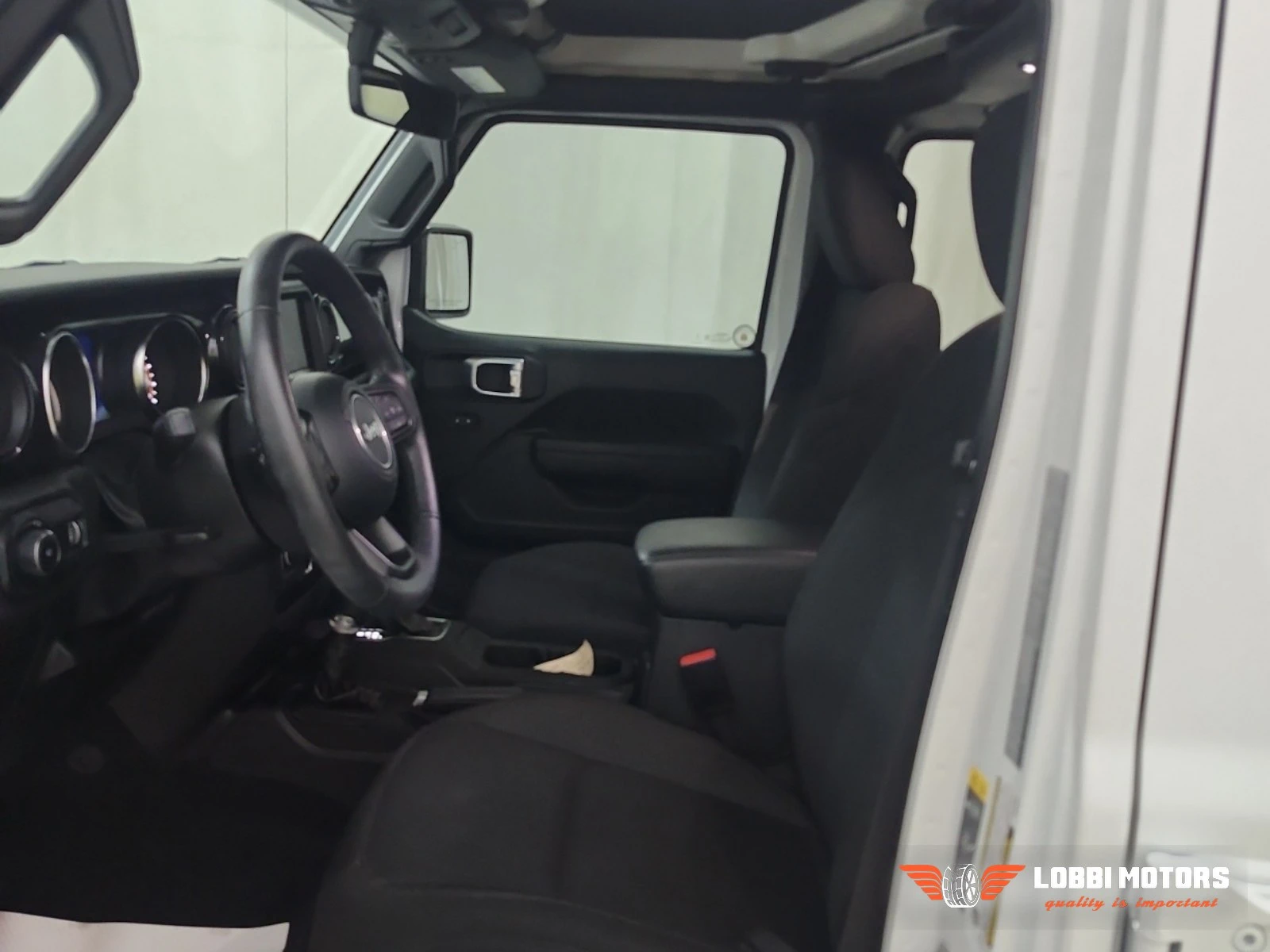 Jeep Wrangler, снимка 2 - Автомобили и джипове - 55928336