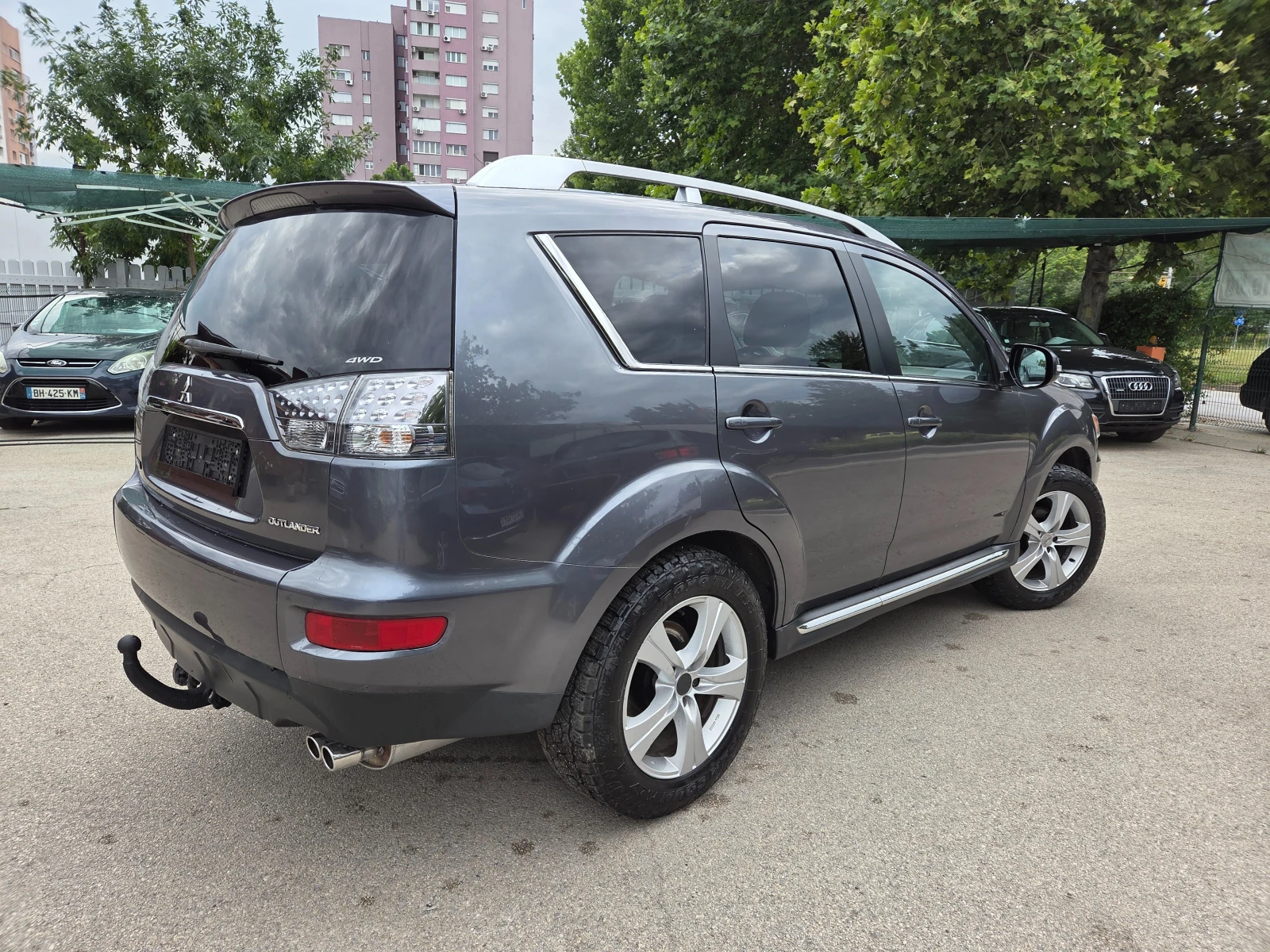 Mitsubishi Outlander 2.2 DID, снимка 3 - Автомобили и джипове - 56204645