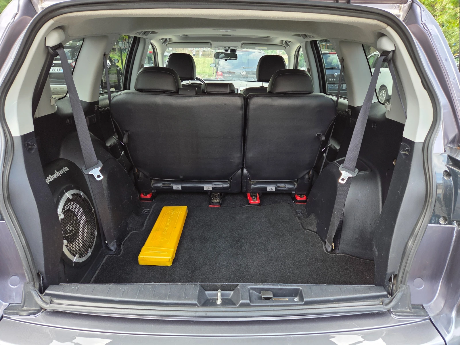 Mitsubishi Outlander 2.2 DID, снимка 12 - Автомобили и джипове - 56204645