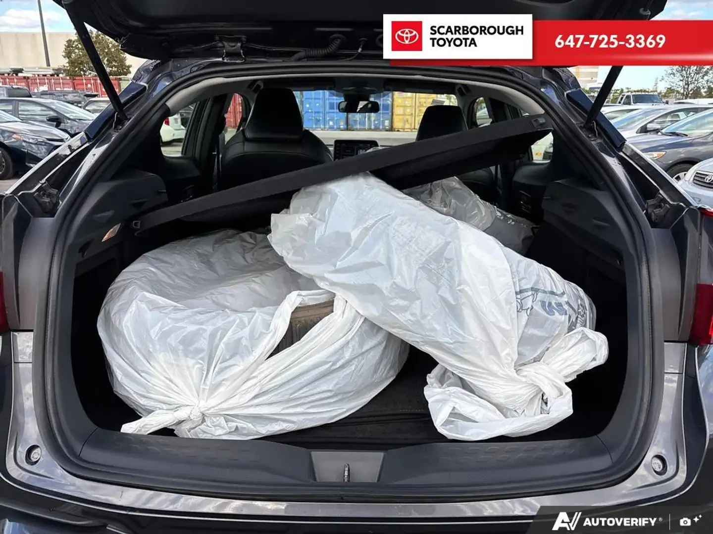 Toyota C-HR Limited FWD Heated Steering & Seats Bluetooth | Mobile.bg � ����������� 9
