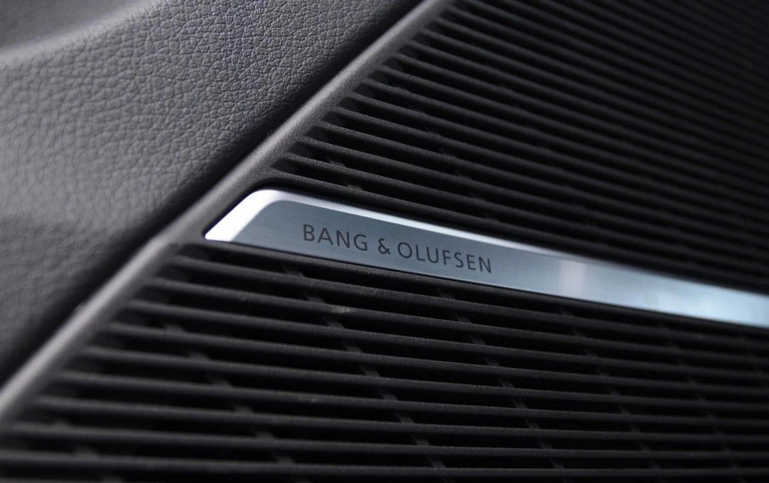 Audi Q8 50TDI Quattro S-Line, снимка 8 - Автомобили и джипове - 56219869