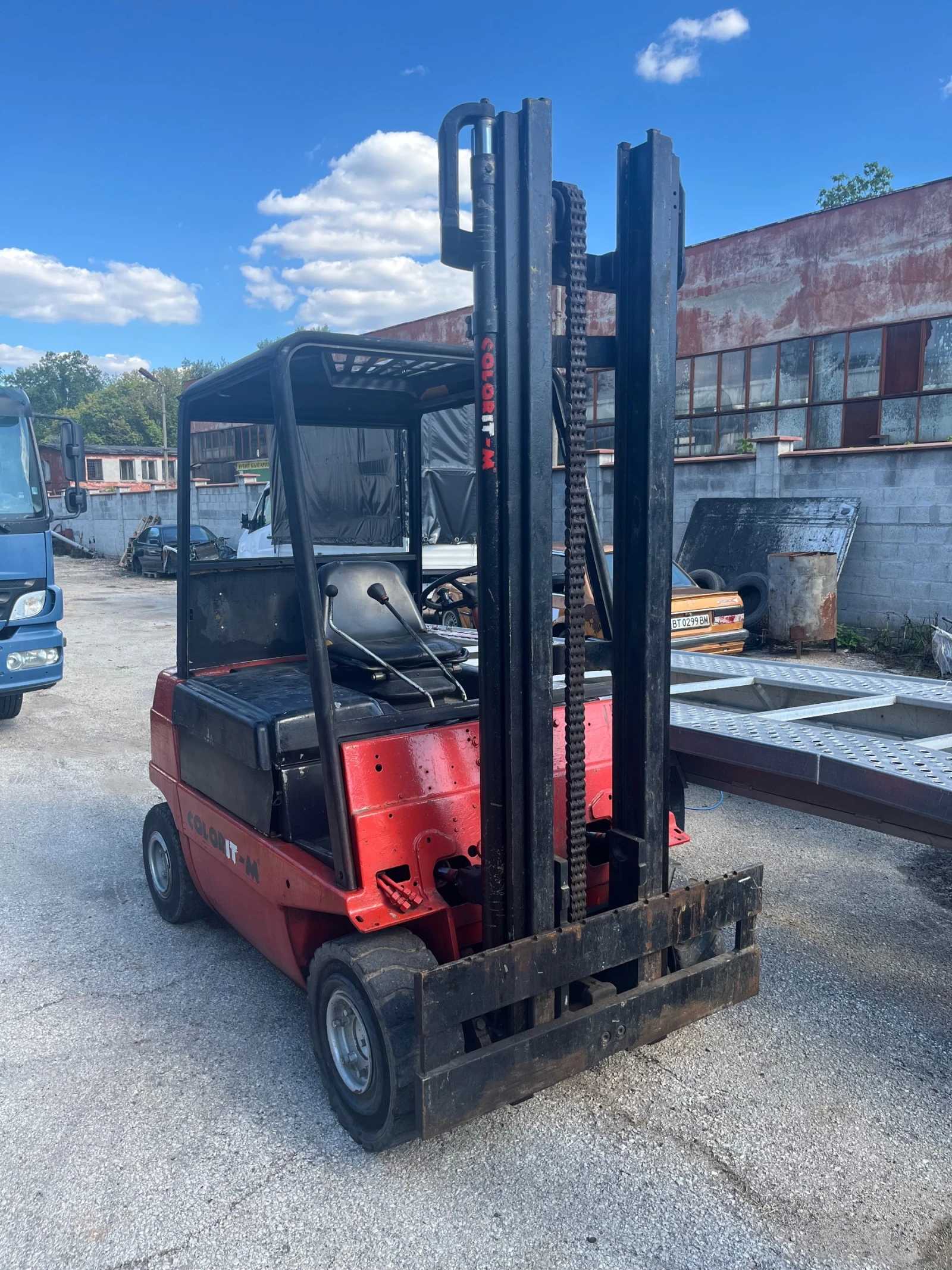Мотокар Linde Deutz F3L912