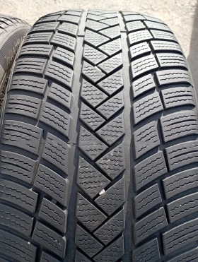 Гуми Зимни 245/45R20, снимка 2 - Гуми и джанти - 47930388