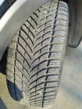 Гуми с джанти Nokian 225/45R17, снимка 3 - Гуми и джанти - 48656064