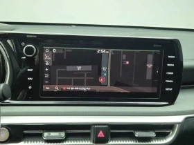 Kia K5 2.0 LPG Trendy * ПАНО* ДЖОЙСТИК* ОЧАКВАН ВНОС* , снимка 8