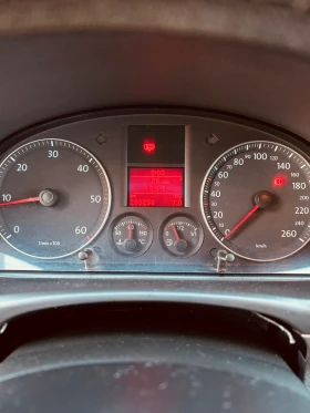 VW Touran 2.0 TDI - 5200 лв. - 28930958 12