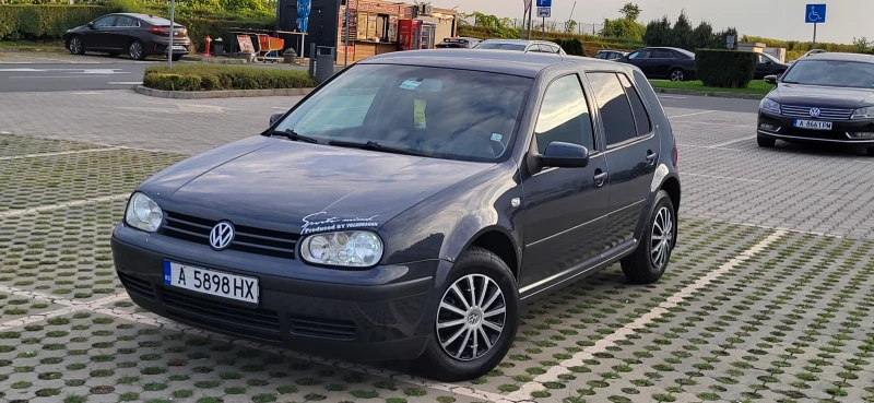 VW Golf 1.9 SDI, снимка 8 - Автомобили и джипове - 47325047