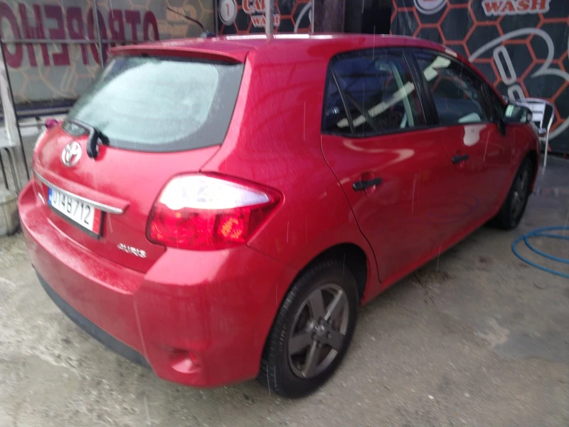 Toyota Auris 1.3VVTi, снимка 5 - Автомобили и джипове - 48329584