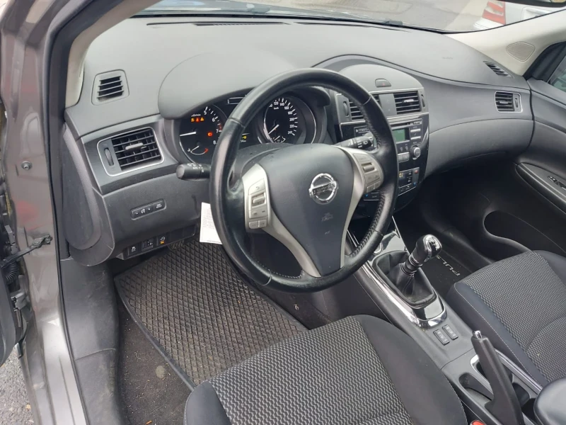 Nissan Pulsar 1.2i Fuul + Distronik, снимка 7 - Автомобили и джипове - 48905336