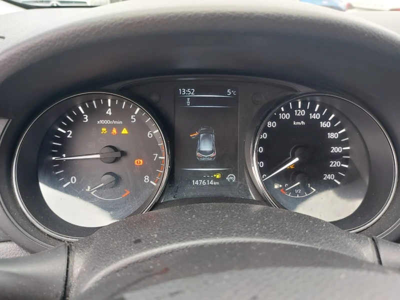 Nissan Pulsar 1.2i Fuul + Distronik, снимка 11 - Автомобили и джипове - 48905336