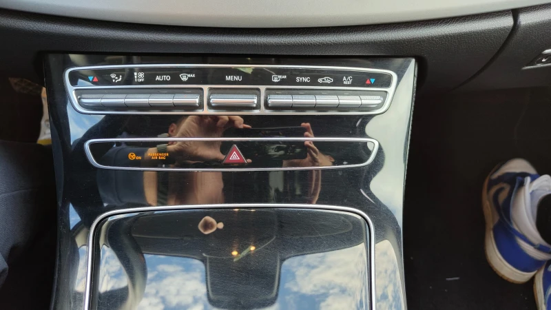 Mercedes-Benz E 200 E200, снимка 11 - Автомобили и джипове - 52447385