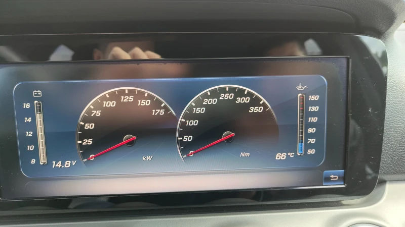 Mercedes-Benz E 200 E200, снимка 15 - Автомобили и джипове - 52447385