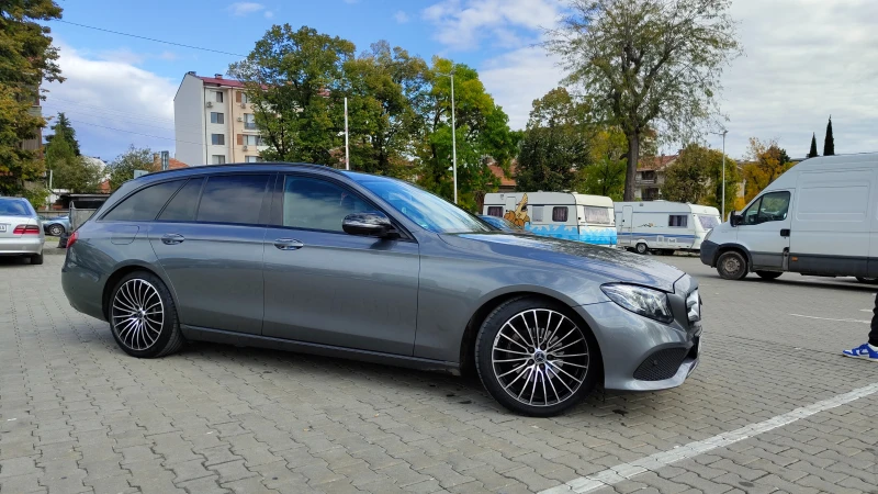 Mercedes-Benz E 200 E200, снимка 4 - Автомобили и джипове - 52447385