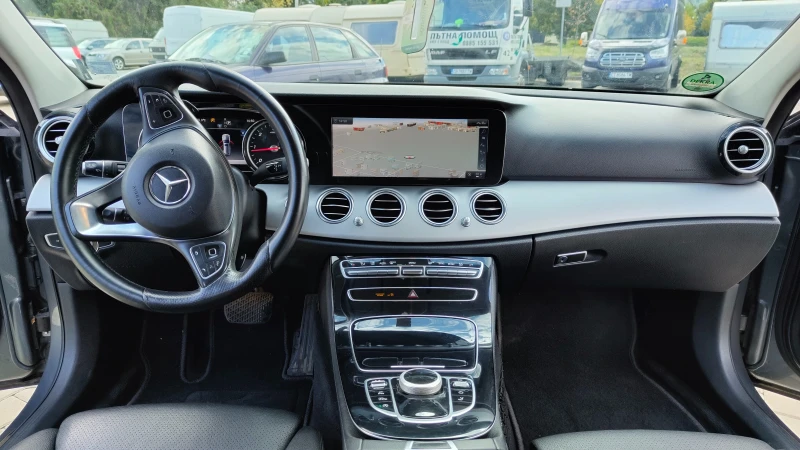 Mercedes-Benz E 200 E200, снимка 9 - Автомобили и джипове - 52447385