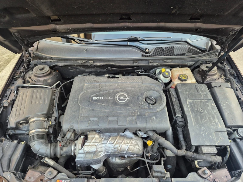 Opel Insignia 2.0d-COSMO-NAVI-6speed, снимка 17 - Автомобили и джипове - 52713638