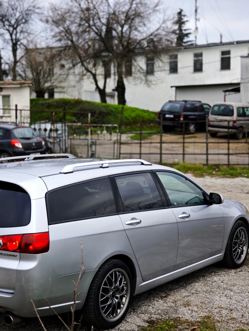 Honda Accord 2.4EXECUTIVE, снимка 4 - Автомобили и джипове - 53170792