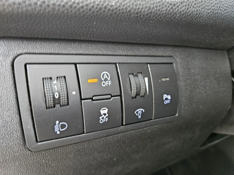 Hyundai Ix20 1.6i SWISS EDITION , снимка 13 - Автомобили и джипове - 53207875