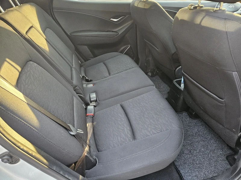 Hyundai Ix20 1.6i SWISS EDITION , снимка 9 - Автомобили и джипове - 53207875