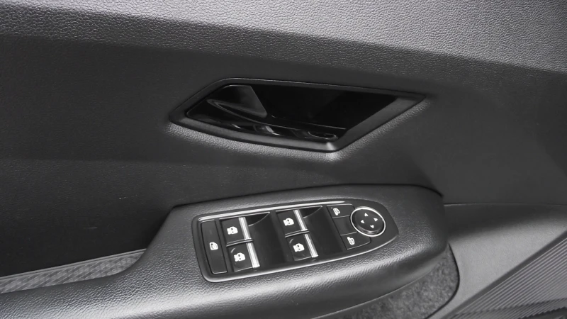 Renault Megane E.Tech.40.KW.Гаранциона., снимка 13 - Автомобили и джипове - 53234036