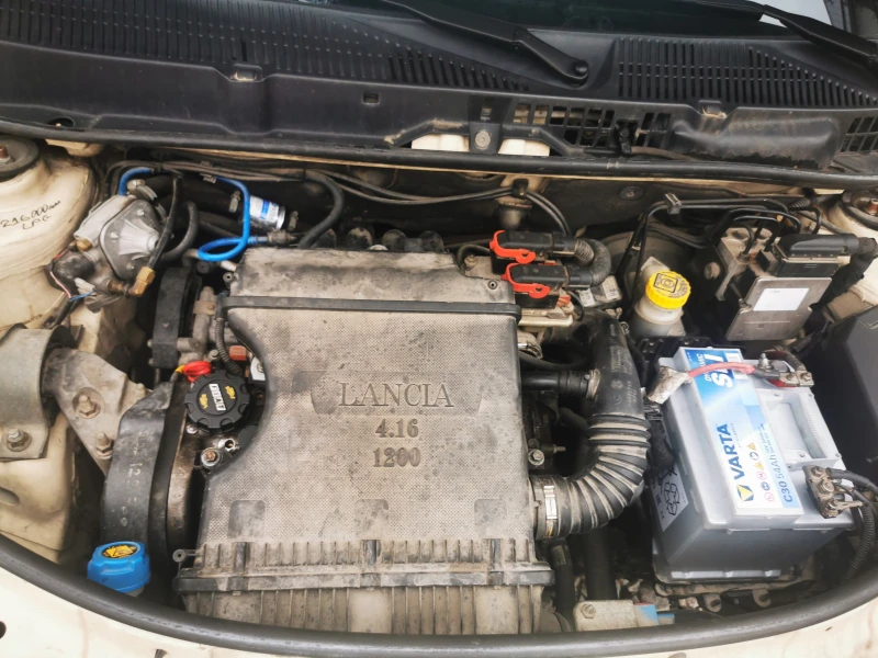 Lancia Ypsilon 1.2i, снимка 9 - Автомобили и джипове - 53325011