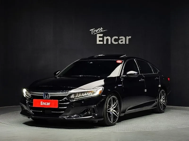 Honda Accord 2.0 Hybrid - САМО 30% АВАНС!