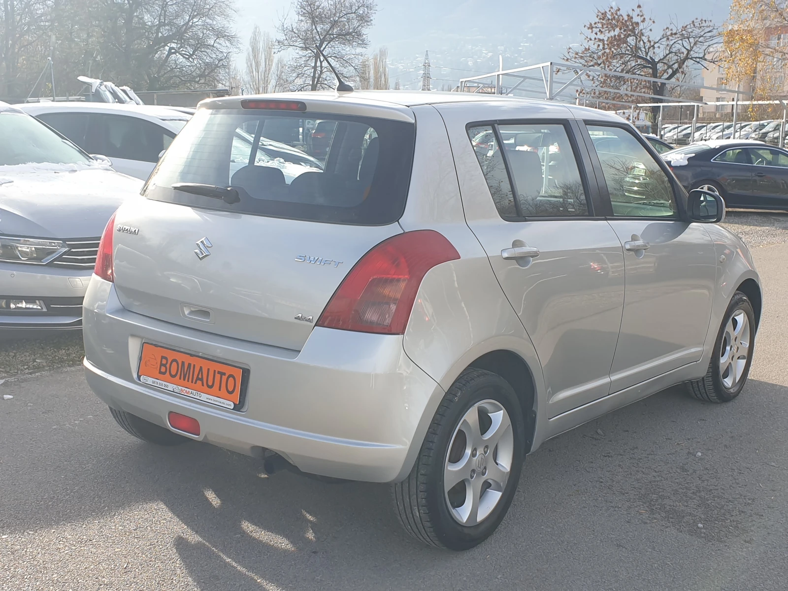 Suzuki Swift 1.3i* 4X4* KLIMA*  - изображение 4