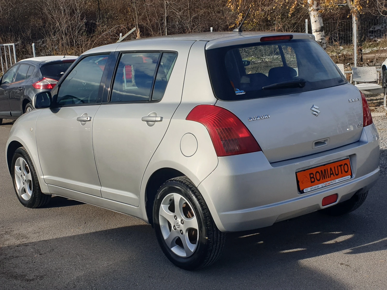 Suzuki Swift 1.3i* 4X4* KLIMA*  - изображение 6