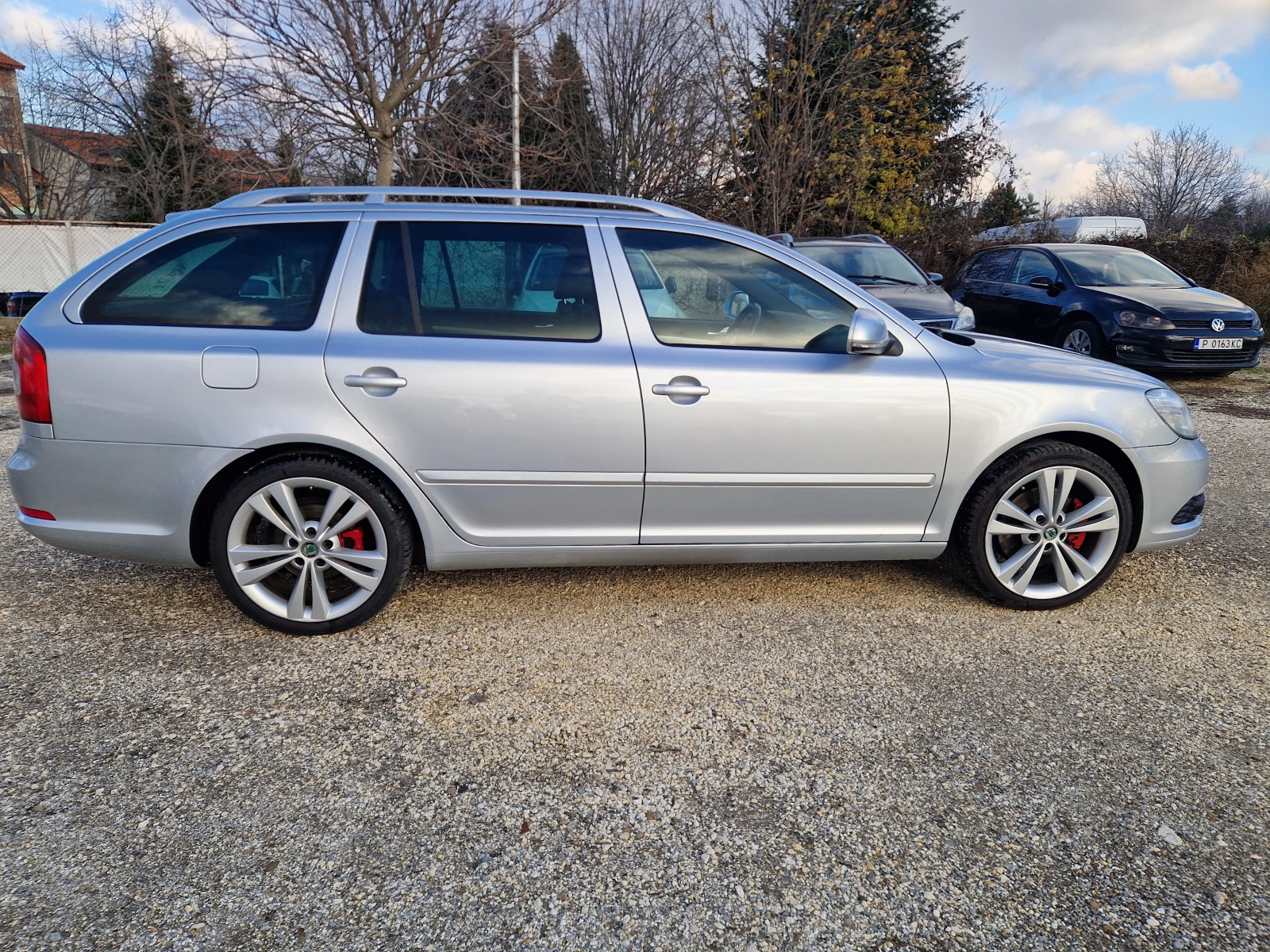 Skoda Octavia VRS/2.0TDI/AVTOMAT/NAVI/F1 - изображение 4