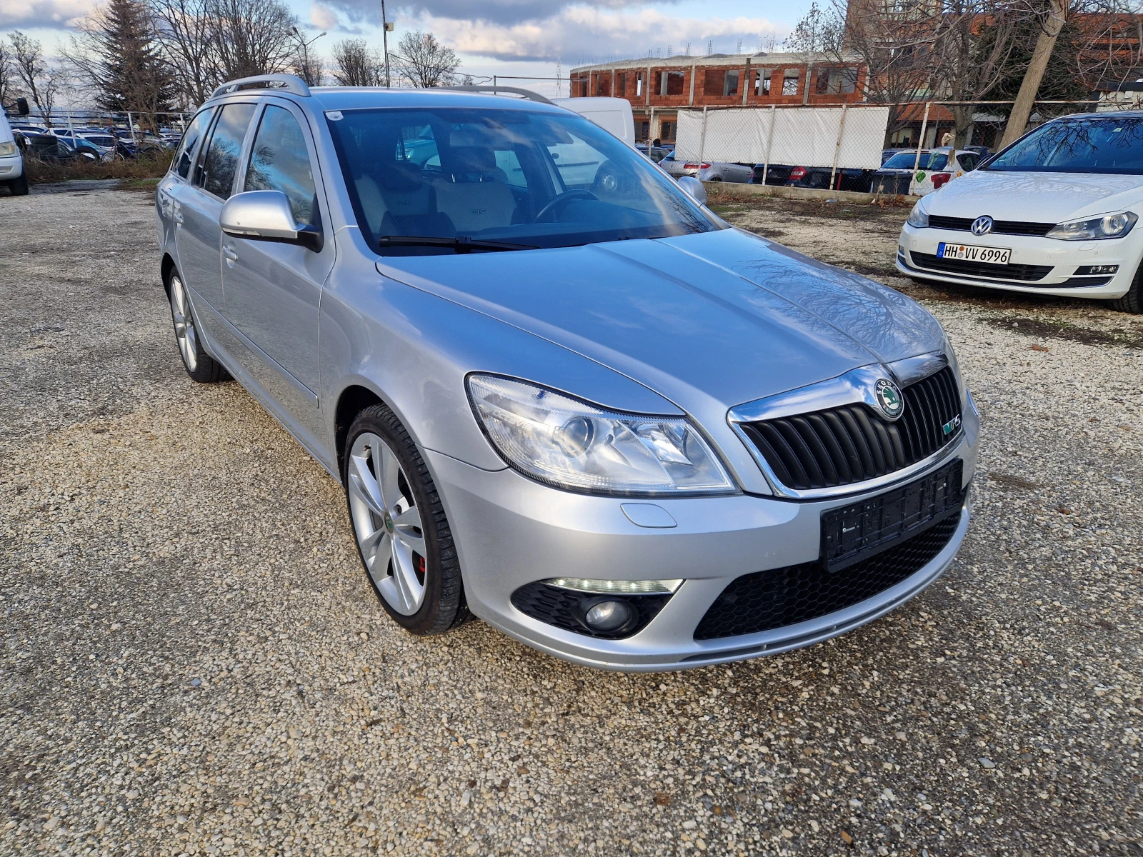 Skoda Octavia VRS/2.0TDI/AVTOMAT/NAVI/F1 - изображение 3