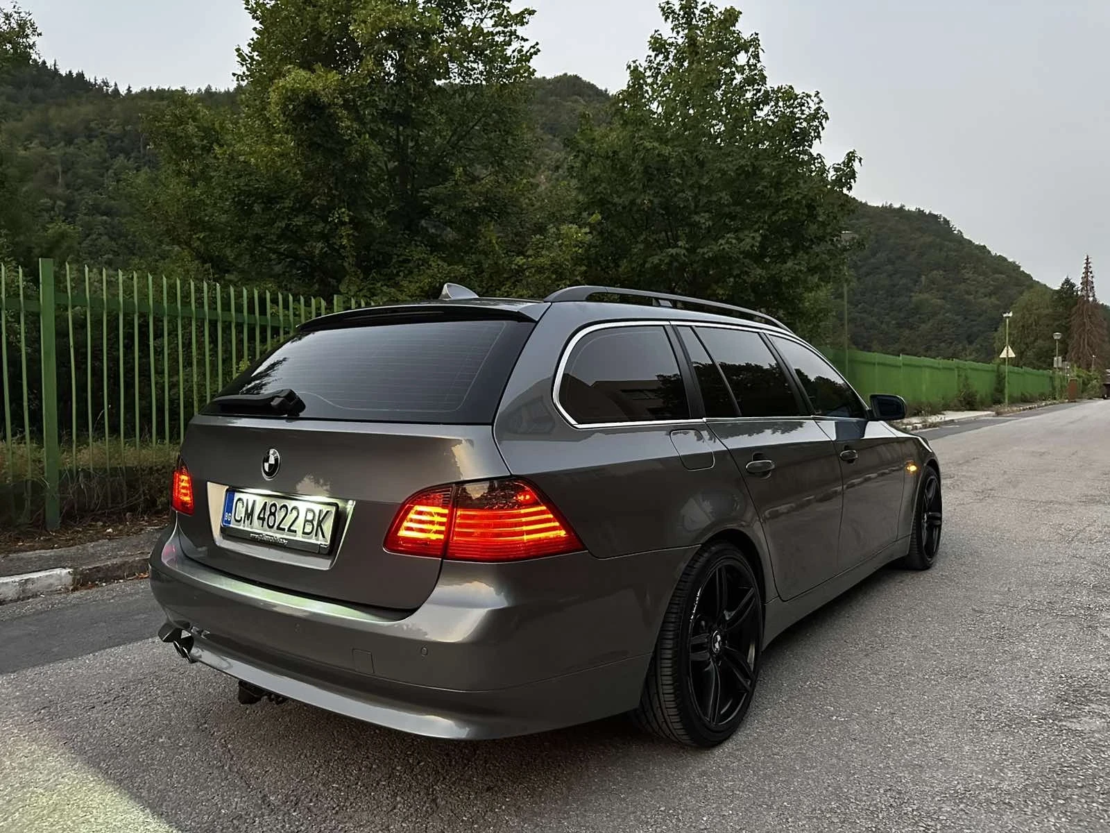 BMW 525 197h.p* FACE* КОЖА* НАВИ* ПОДГРЕВ* ОРИГИНАЛНА БОЯ - изображение 4