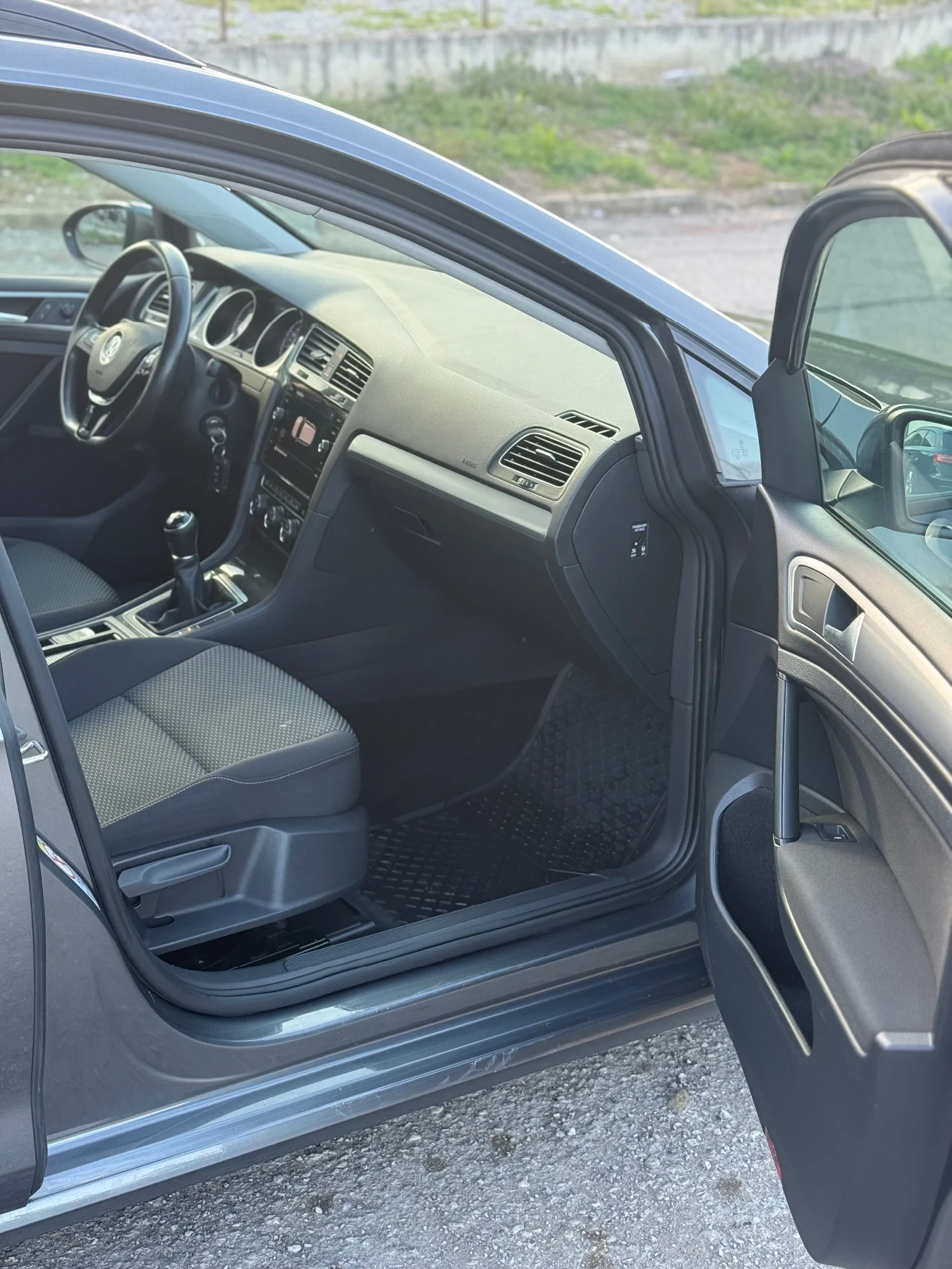 VW Golf 1.6tdi - изображение 6