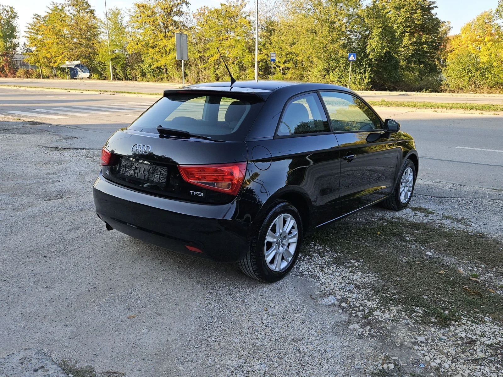 Audi A1 1.2i---86кс - изображение 7