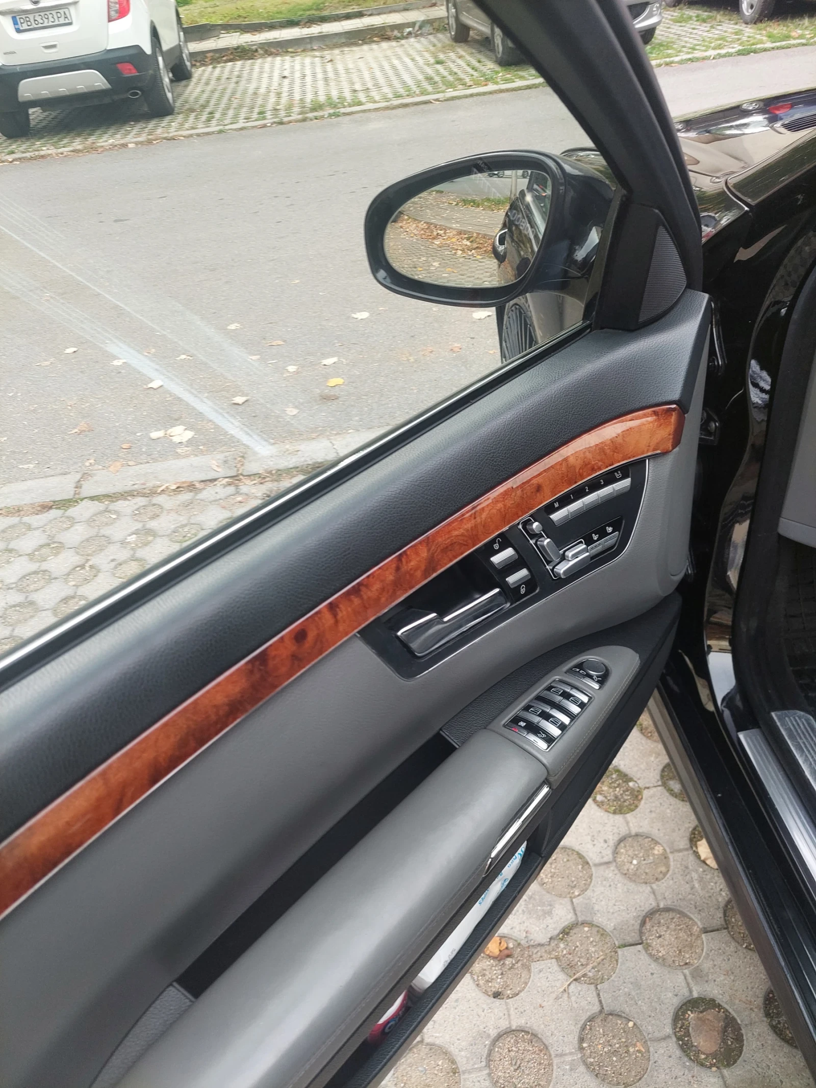 Mercedes-Benz S 500 4MATIC AMG , снимка 14 - Автомобили и джипове - 52417539