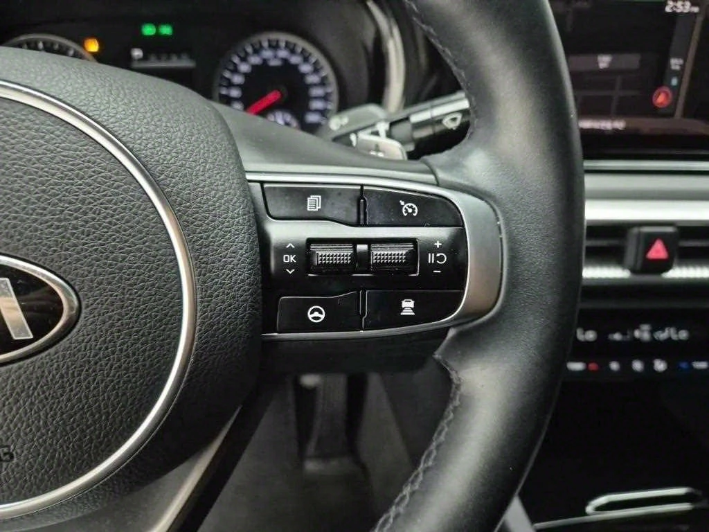 Kia K5 2.0 LPG Trendy * ПАНО* ДЖОЙСТИК* ОЧАКВАН ВНОС*  - изображение 6